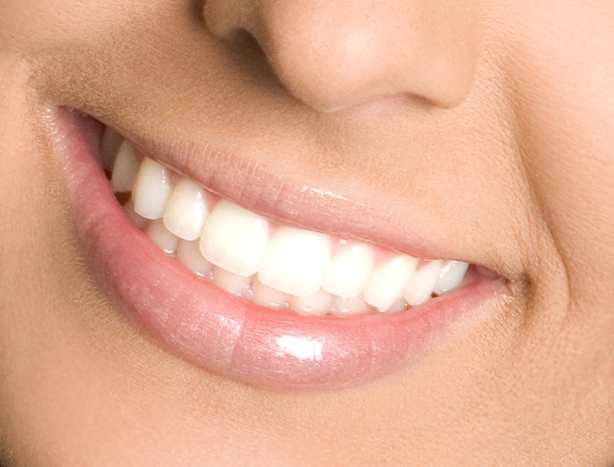 healthy-woman-teeth-smile_1242828-1155-min